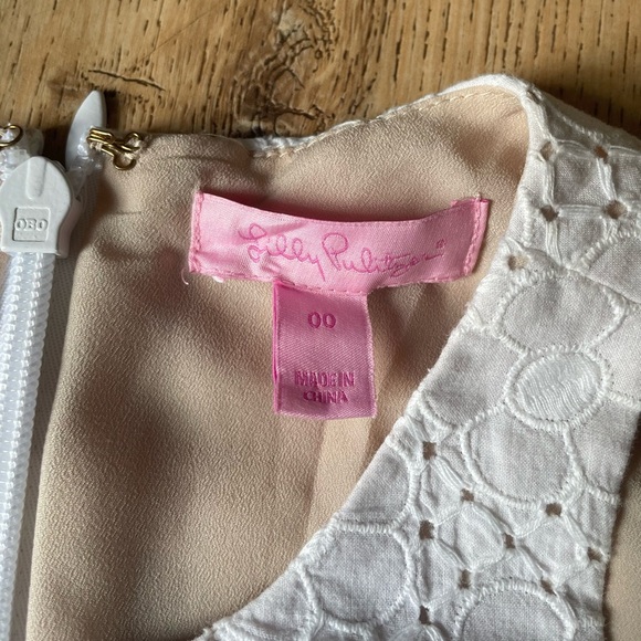 Lilly Pulitzer White Flower Eyelet Lace Shift Dress sz 00 Sleeveless Scallop Hem - Picture 4 of 5